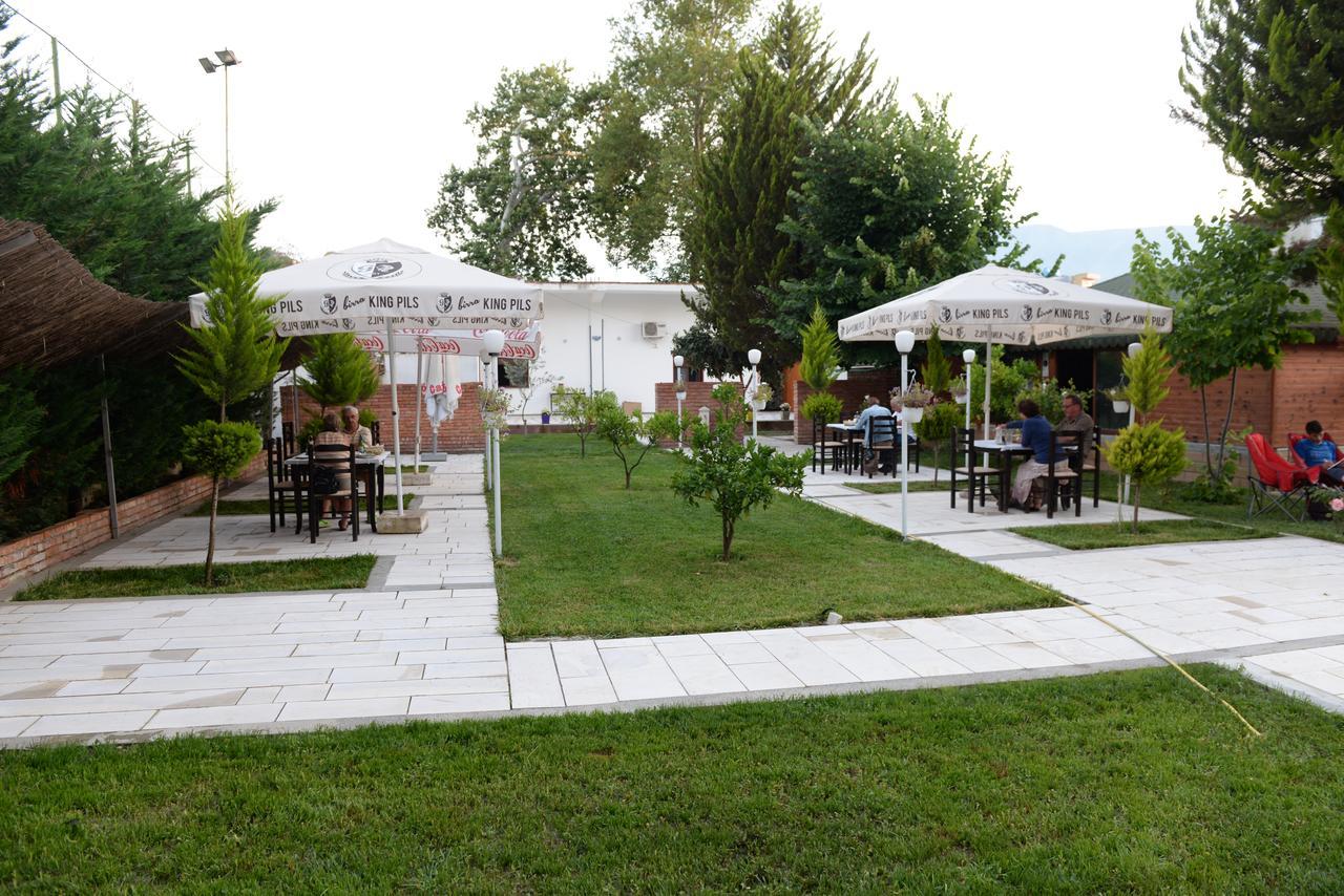 Villa Juri Garden Berat Exterior foto