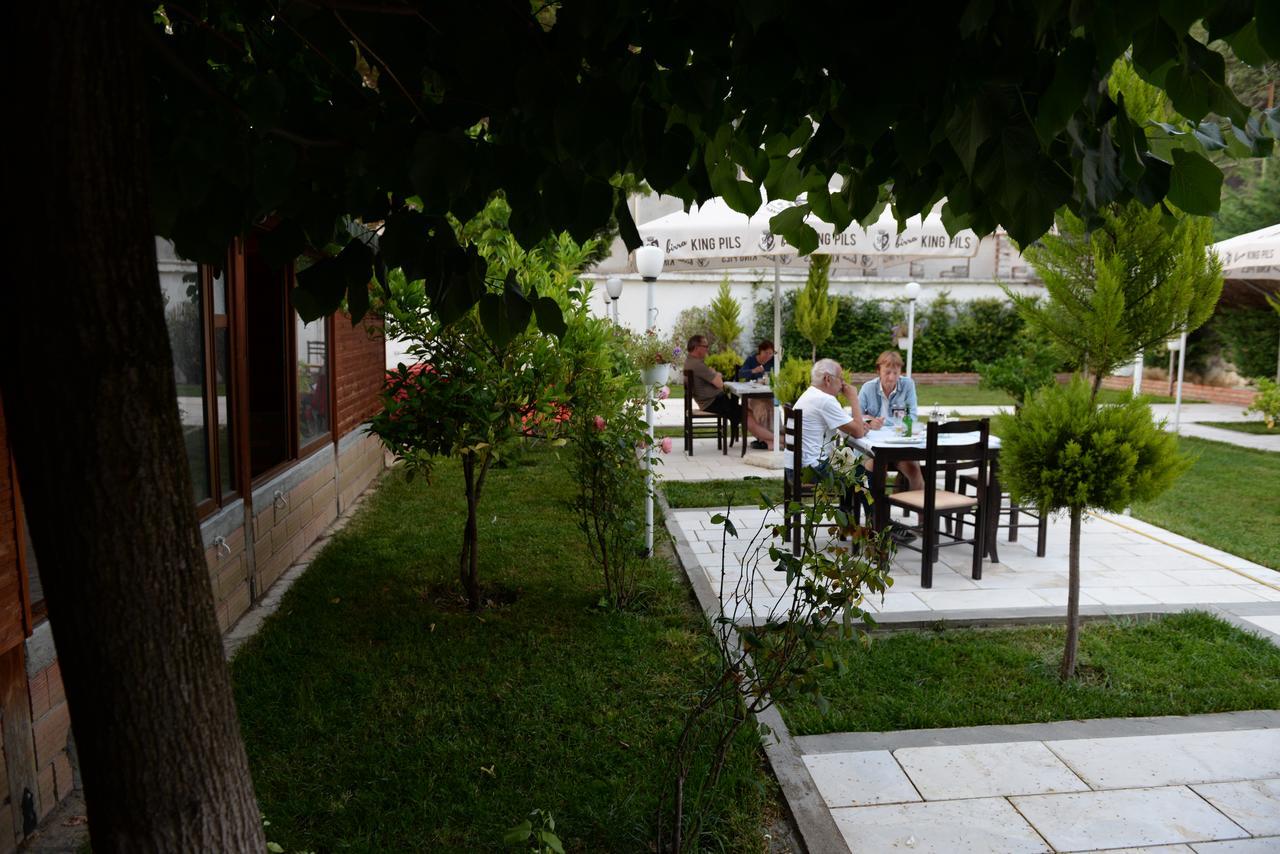 Villa Juri Garden Berat Exterior foto