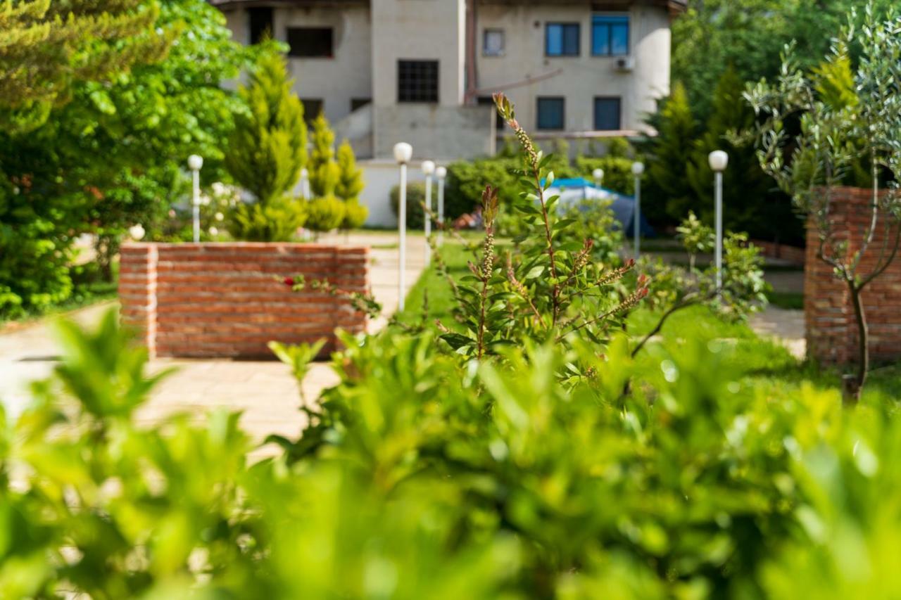 Villa Juri Garden Berat Exterior foto